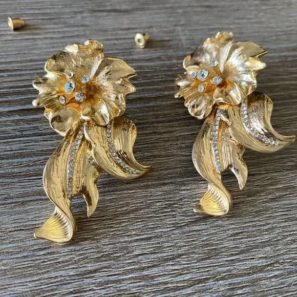 Anthropologie | Jewelry | Vintage Style Flowerearringsm32